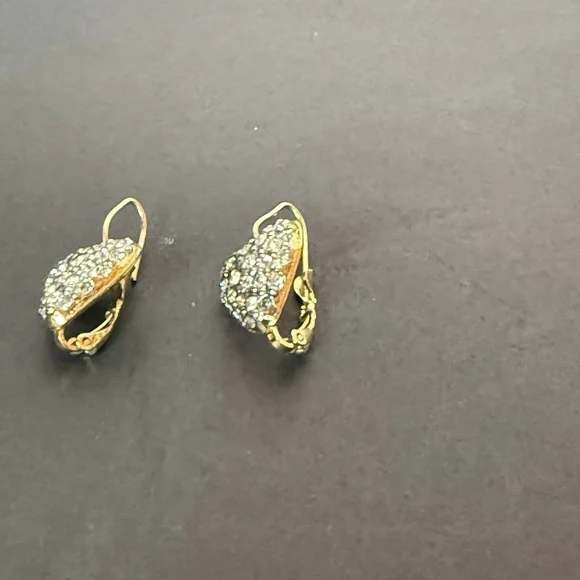 Vintage BUTLER Signed Heart-Shaped Rhinestone Earrings Gold Tone - Picture 7 of 11